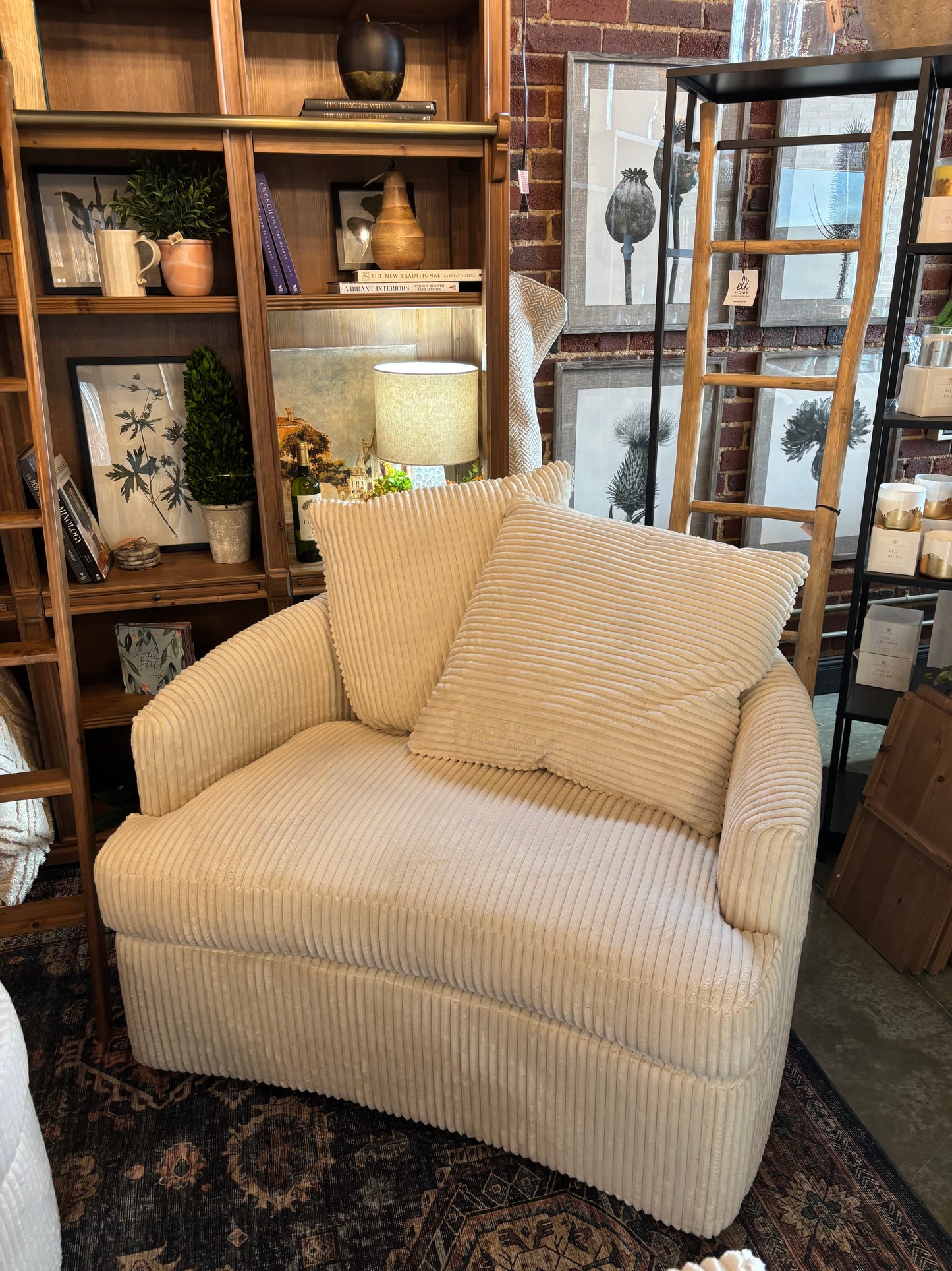 Norwalk Memphis Swivel Chair