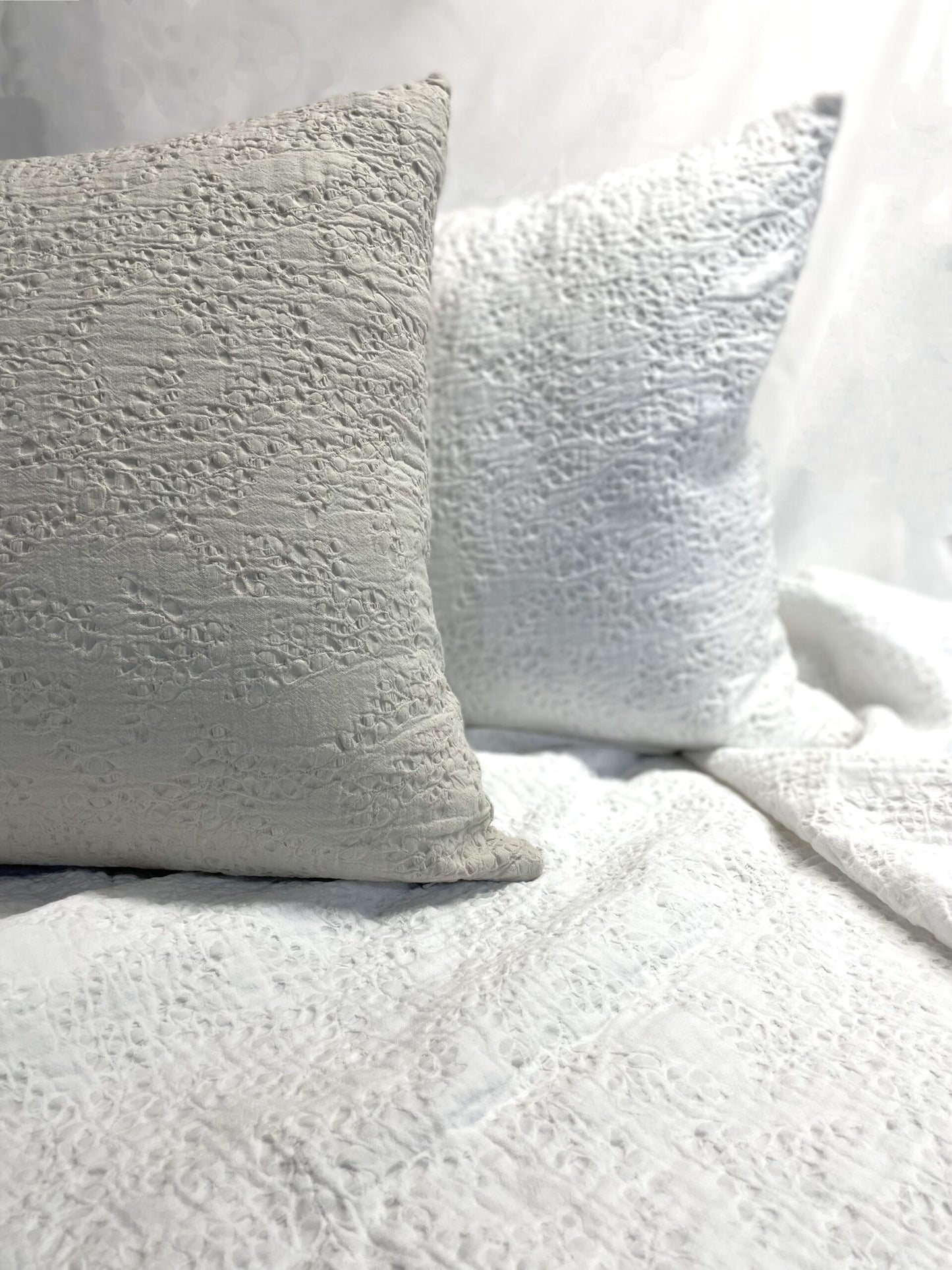 Jacqueline Sand F/Q Coverlet