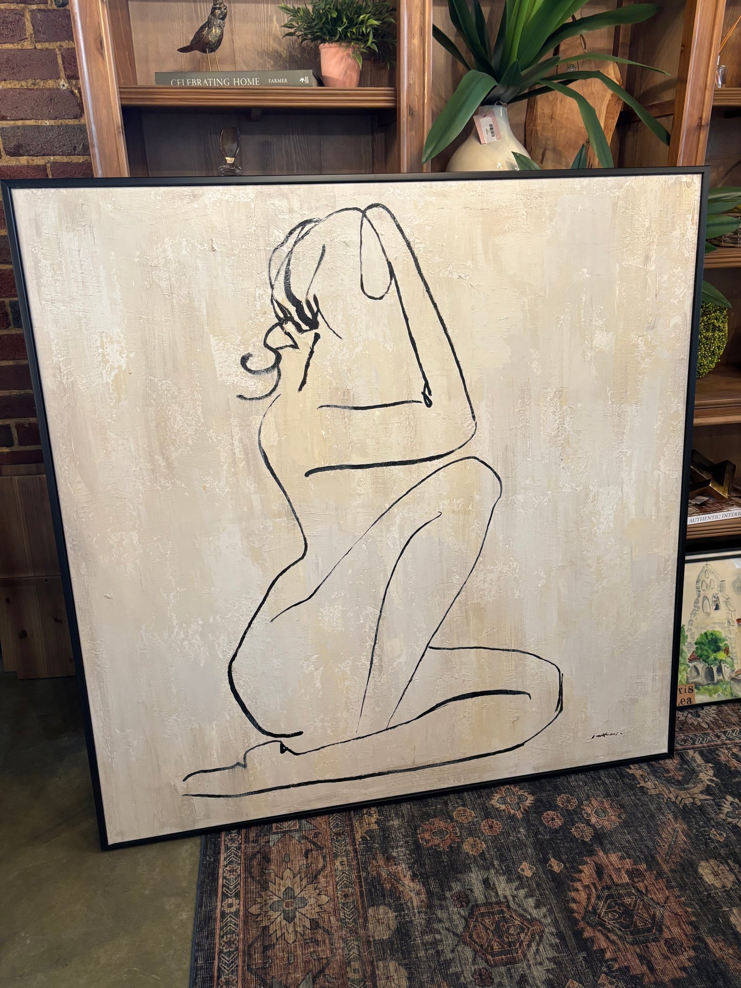 Outlined Lady 48 x 48