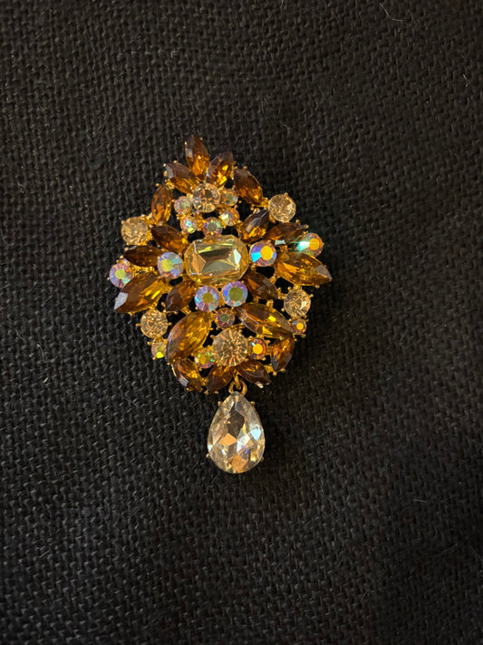 Delizza & Ester 1960s Brooch