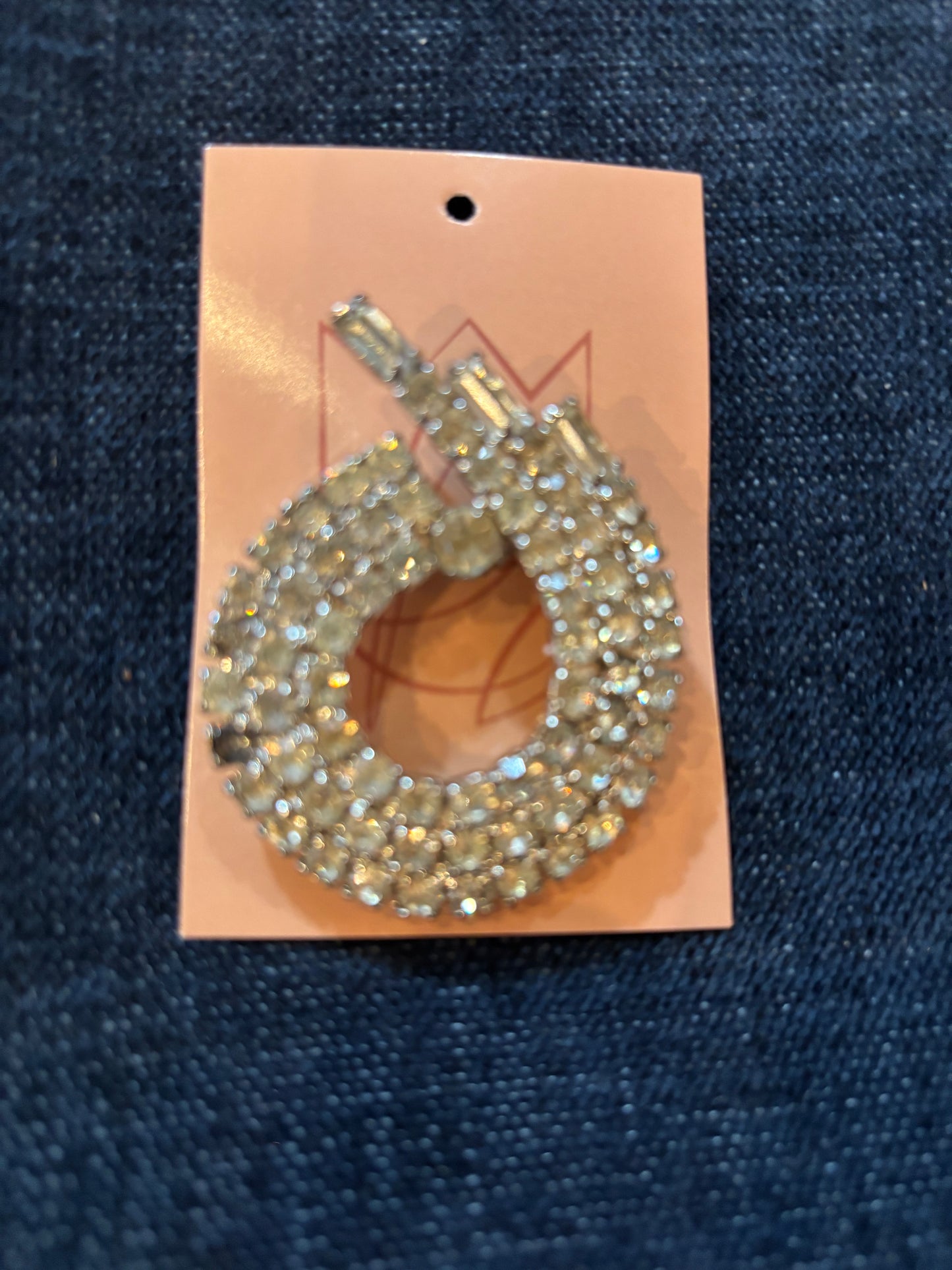 Vintage Wreath Brooch  1980s