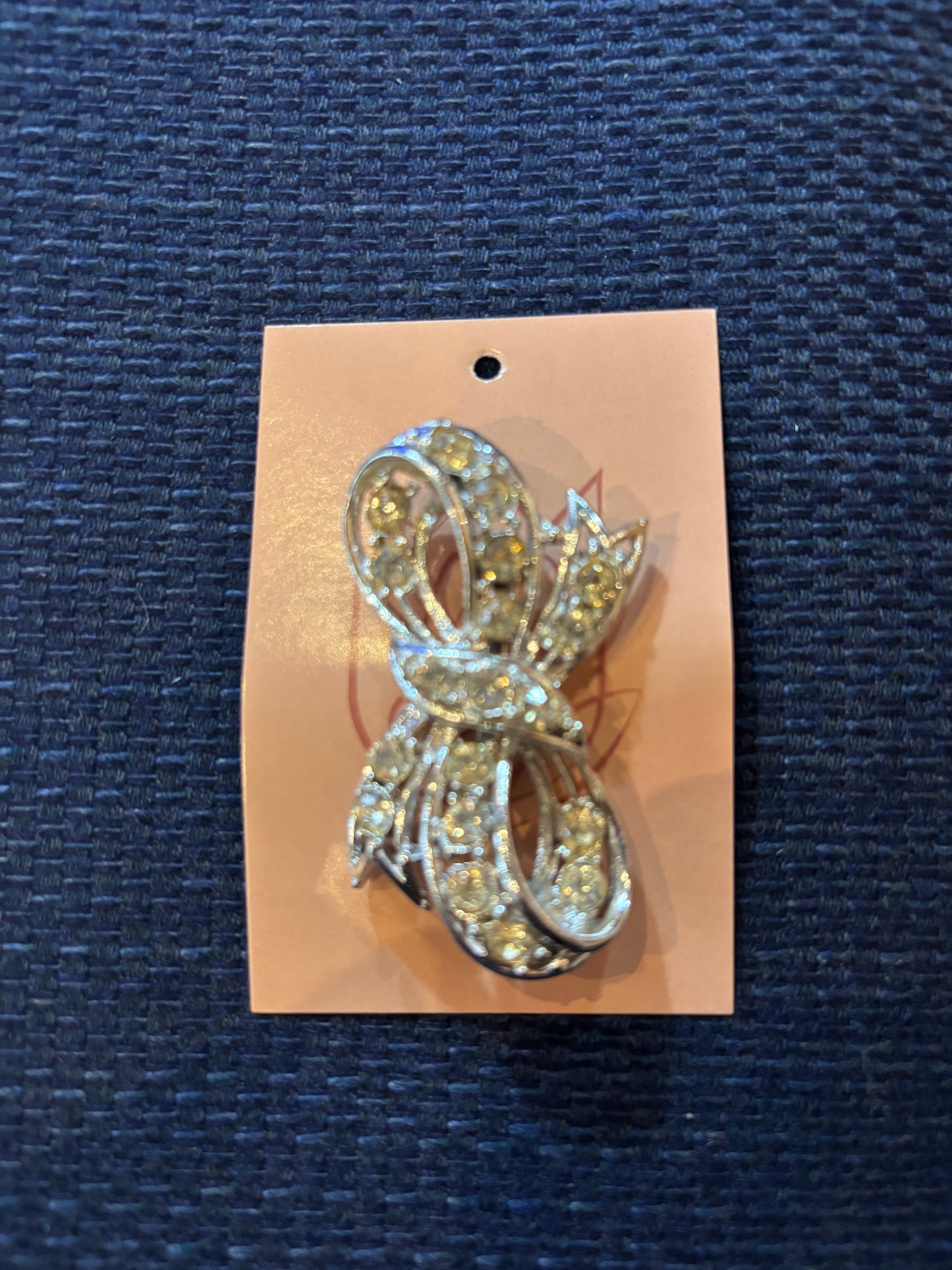 Vintage Lg Bow Brooch 1930s