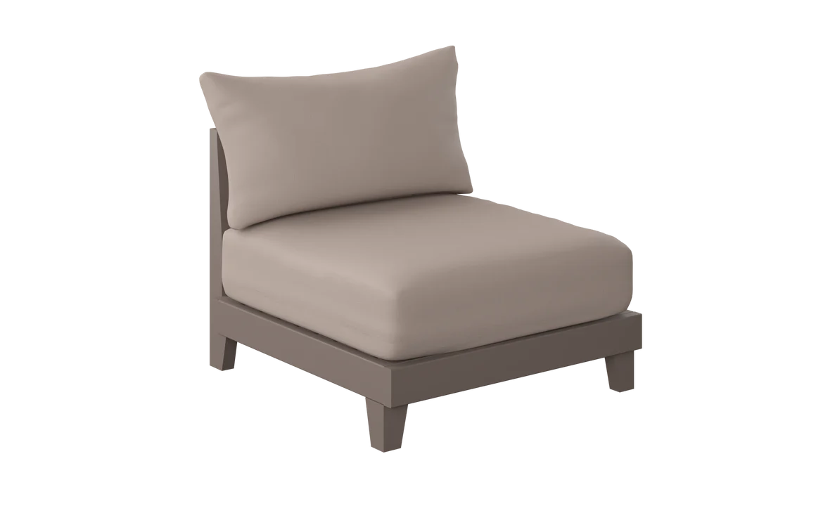 Latitude Center Chair